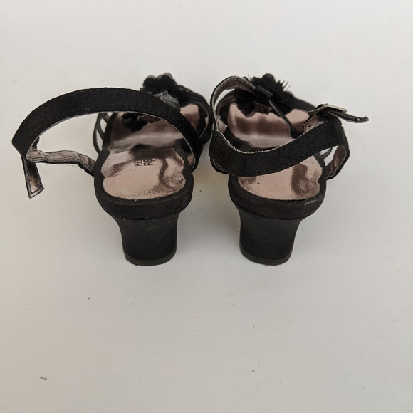 Girls heels - Picture 5 of 5